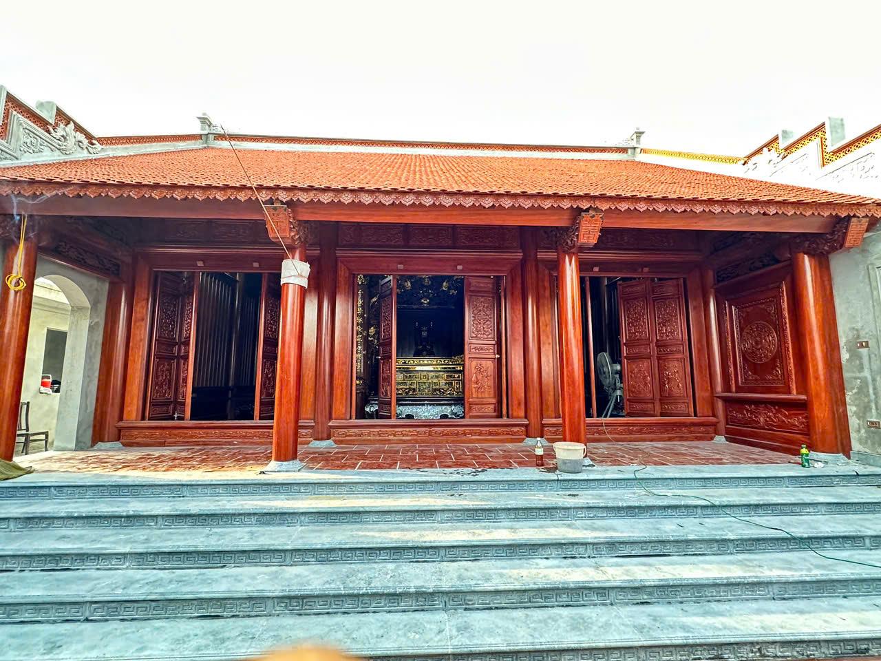 NHÀ GỖ 3 GIAN 22 CỘT – VỮNG CHÃI VÀ SANG TRỌNG